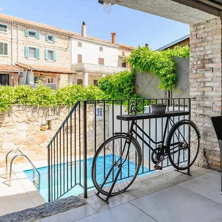 Casa De Stalla With Private Pool In * Poreč